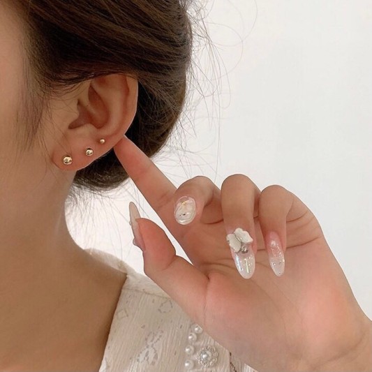 S925纯银镀金简约小巧耳棒